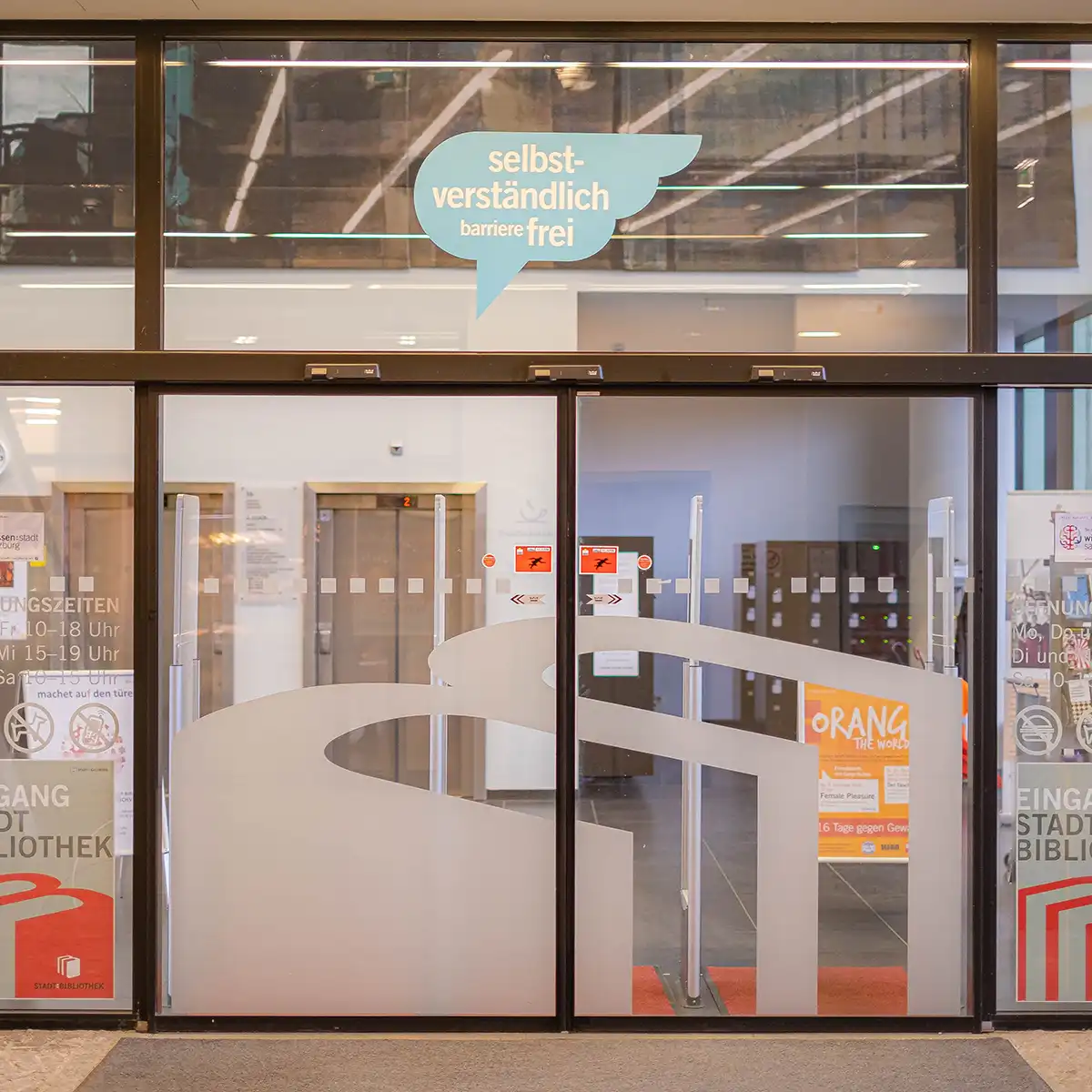 Barrierefreier Eingang Zur Stadt Bibliothek